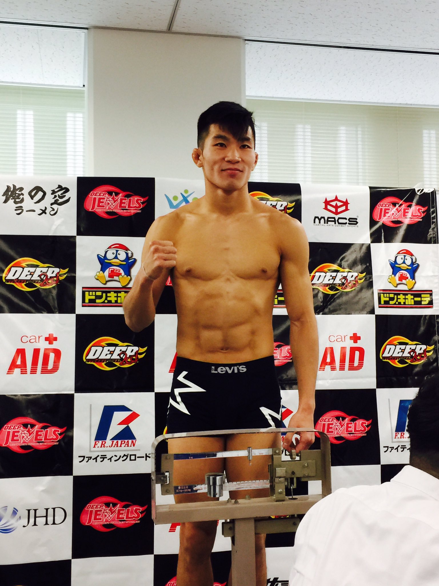 ゴング格闘技 5 13 Deep Cage Impact 17 ディファ有明 第9試合 バンタム級 5分2r ソン ジンス 61 1kg 韓国 Korean Zombie Mma 本宮塾 Vs城田和秀 61 0kg Nexusense T Co Dw2aytagcu Twitter