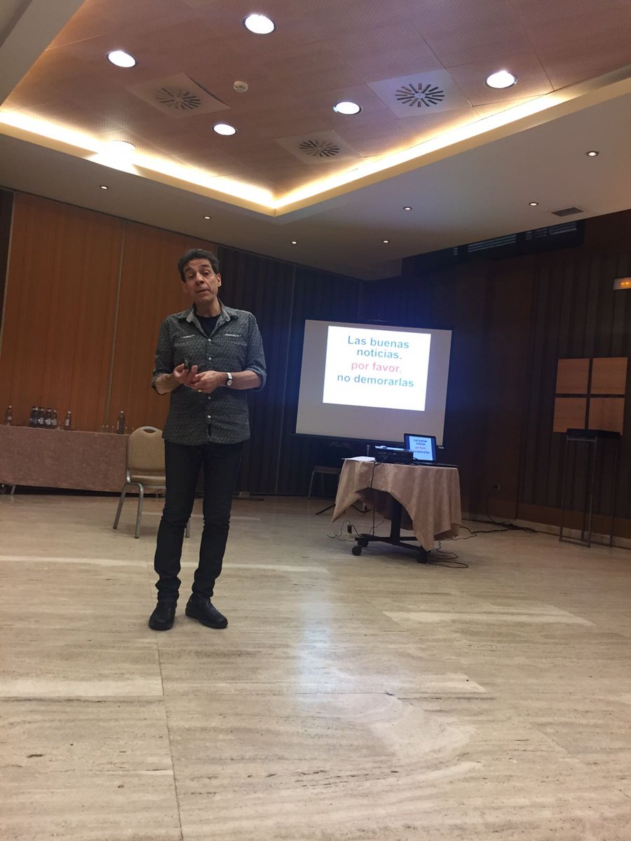 safh_info's tweet photo. El profesor Bimbela: "Taller de Comunicación Farmacéutico-Paciente" #safir2017 https://t.co/Ac281Q5EbT
