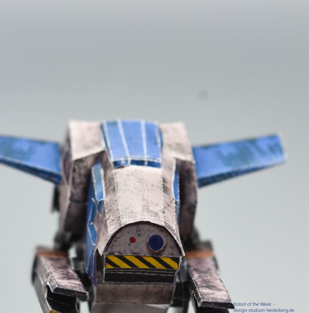 InfoMediaDesign's tweet photo. #Robot of the Week, Special - #Papercrafting im Studiengang Virtuelle Realitäten, #Game #Design #Heidelberg #Studium https://t.co/GlL8dbvjiD https://t.co/B3AWTxzgyR