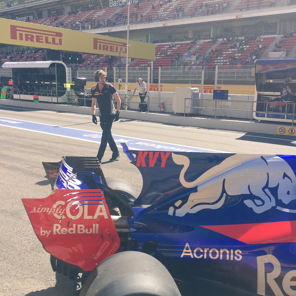 Daniil Kvyat a ...