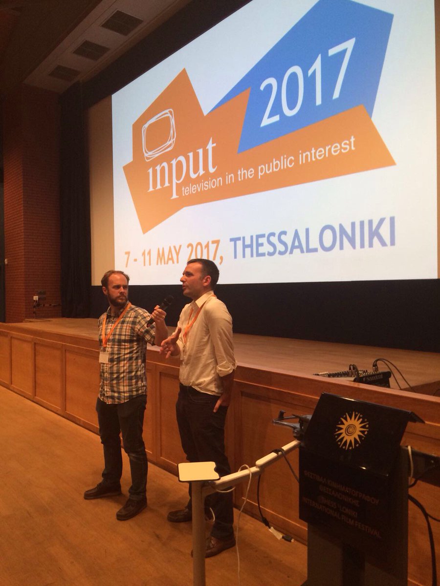 .<a href="/sergivicente/">Sergi Vicente</a> i Josep Rocafort tanquen l'<a href="/INPUTTV/">INPUT</a> presentant el projecte ‘Versió BTV escoles’. beteve.cat/versio-btv-esc… #input2017