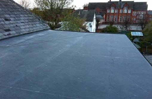 FinestFascias's tweet photo. With such a long lifespan, EPDM #rubberroofing is a very sound investment in your #home. Book a quotation online. 👉 https://t.co/uKLBjP32R4 https://t.co/OZR8eSX5cK