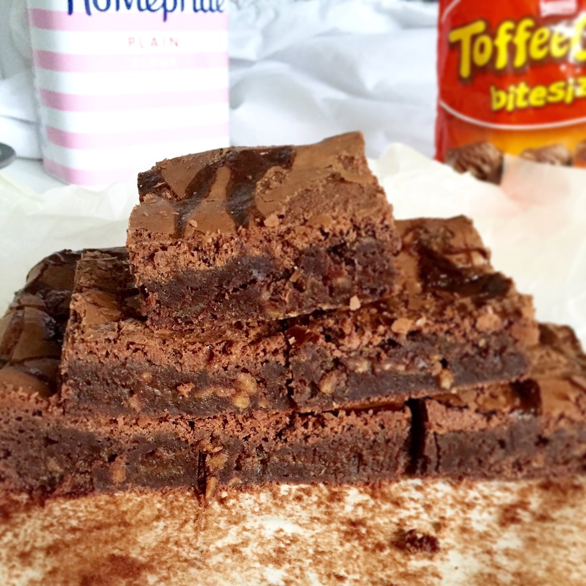 twogirlsbake's tweet photo. What I would give to be gobbling one of these with my morning chai 😍🤤. Find the recipe here: https://t.co/8JlCwmD60M #fdbloggers #baking https://t.co/zzVHYRs8l2
