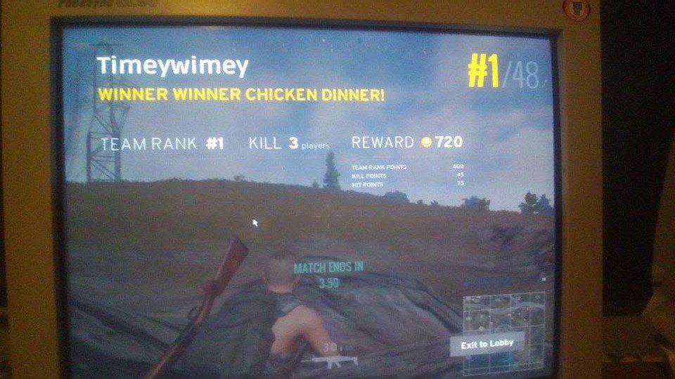 Everyone plays <a href="/PUBATTLEGROUNDS/">🔥Foogley🐲</a> nowadays, but how many you know who plays it with CRT monitor? Friend just got his first win :) @poopieQueen