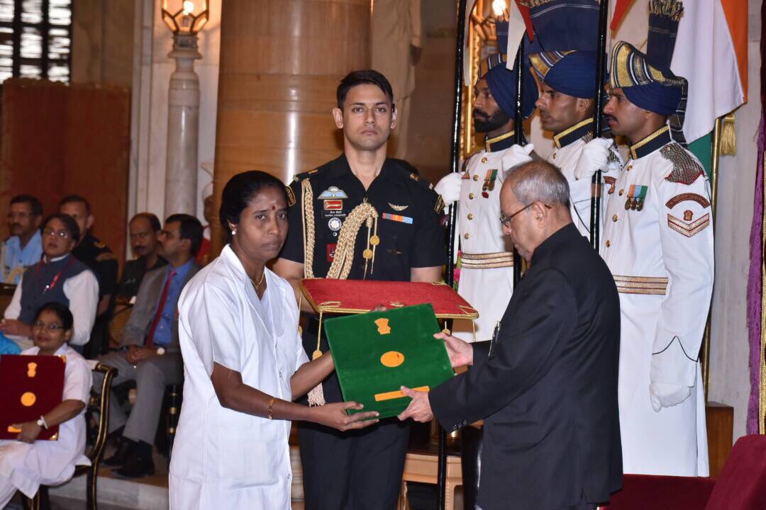 JPNadda's tweet photo. Heartily thank Hon’ble Rashtrapati ji #PresidentMukherjee ji for conferring National #FlorenceNightingale Awards-2017. https://t.co/EM7wqrphdp
