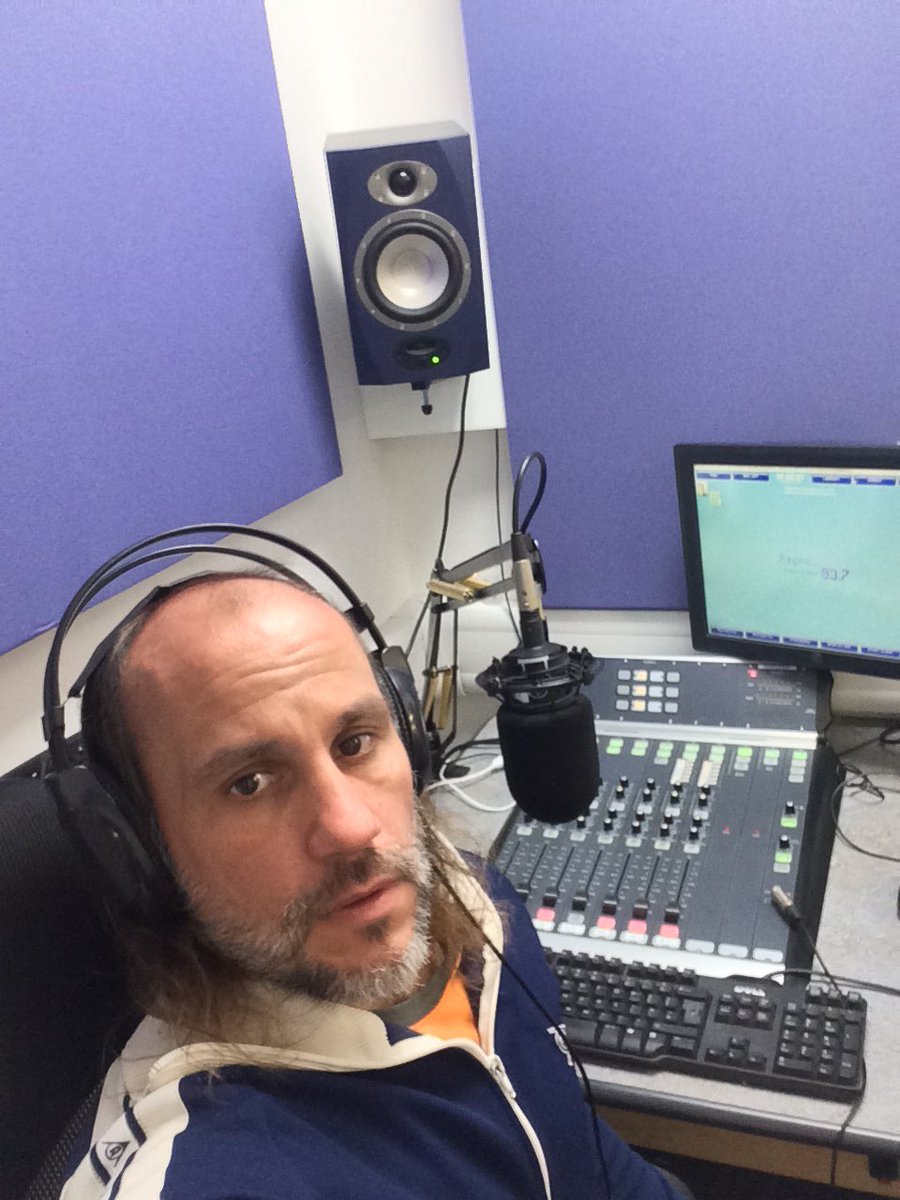 Simon Licourinos tweet media