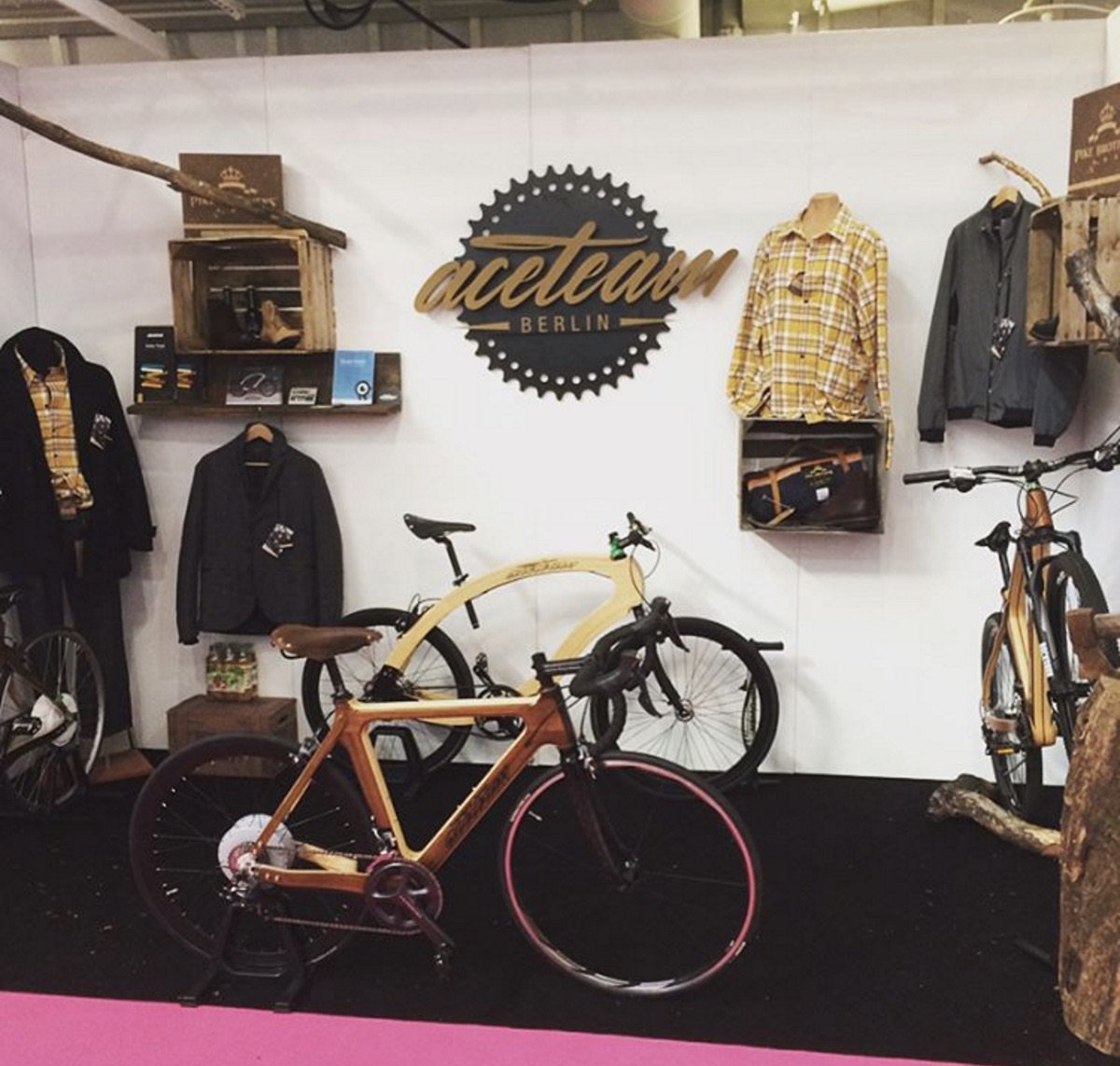aceteamberlin's tweet photo. Get your #wooden #bikes out and visit us @SpinCyclingFest in London! Have a look at our unique @flykly with 7 gears https://t.co/yLjCXgAyFy