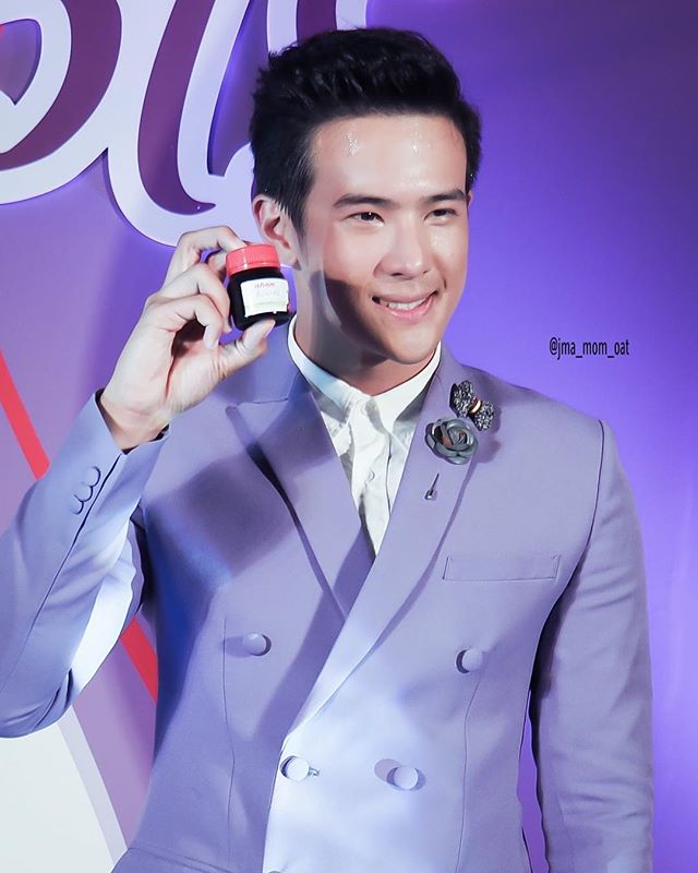 joyjoy_jma's tweet photo. Oppa #เจมส์มาร์ 🙂#พระเอกห้างแตก #jamesma #เจมส์มาร์แปลว่าน่ารัก #jma #ScottPure #สก๊อตเพียวเร่พรุน ขอบคุณเครดิตภาพคะ https://t.co/HtaM5CkrjX