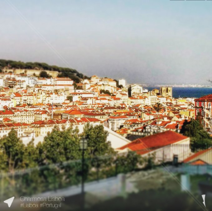 BackpackerThund's tweet photo. Charming #Lisbon, great #cityview from Pedro de Alcantara #Miradouro. Photo by: #BackpackerThunder© @visitportugal #cantskipportugal https://t.co/J8cE0wFuQo