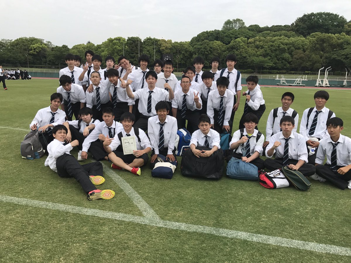 ama_pul0911's tweet photo. 朝は最後の競技大会で総合優勝🌝昼は最後の部活！とりあえず明日の総体を全力で頑張ろ！！！！⛹️⛹️⛹️⛹️⛹️ https://t.co/UlZrL7dfoW