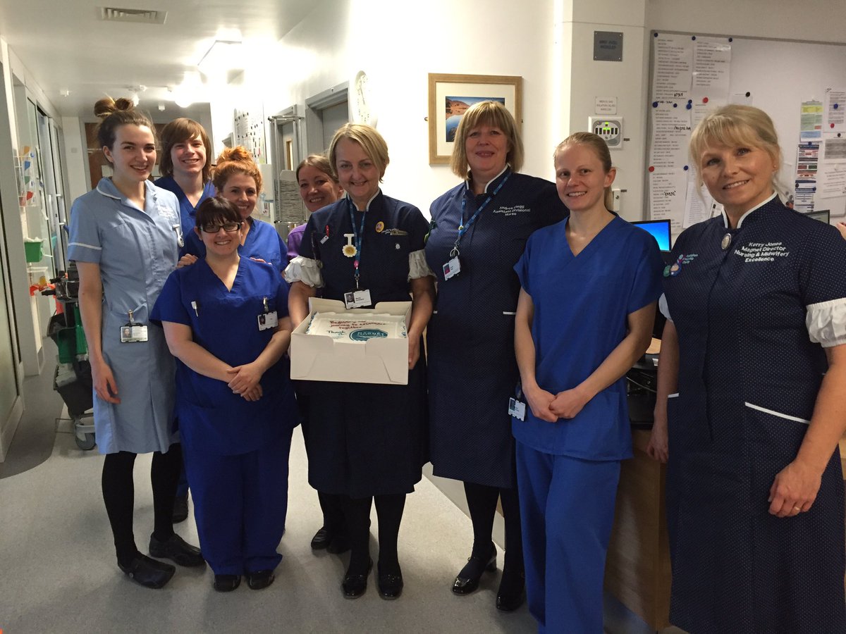 NUHNursing's tweet photo. Thank you #TeamC30 - our fab Major Trauma Team. Happy #IND2017 #nurseheroes @ChiefNurseNUH @KerryJo8888 https://t.co/uIpFVAVqaO