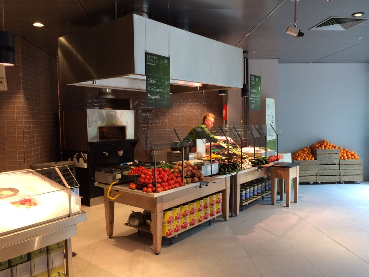 Wat zijn wij blij dat La Place in Veenendaal haar deuren geopend heeft! Schitterend restaurant. Heel veel succes!