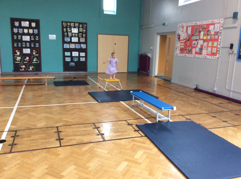 leights81's tweet photo. More training police officers #obstaclecourse #policeintraining #lotsoffun https://t.co/1tNpx4yG6e