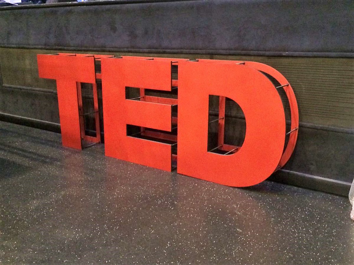 TEDxBrescia's tweet photo. Preparativi in coso al Cinema NUOVO EDEN, quasi ci siamo!

#TEDxBrescia #TakeCare https://t.co/wTUr4YOlcR