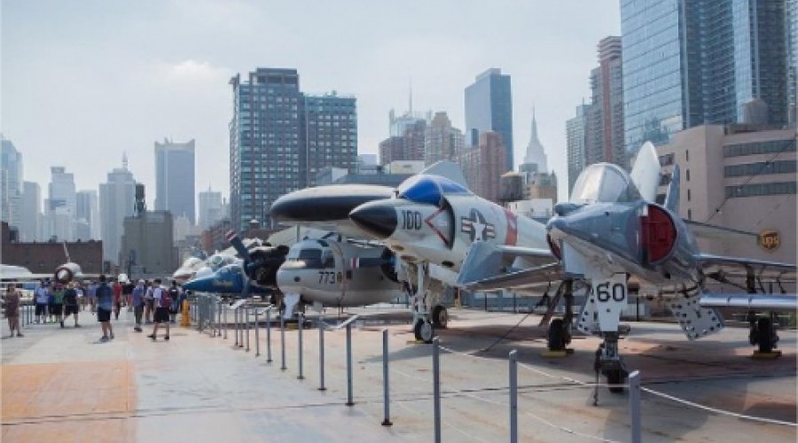 OuestFrance's tweet image. Un coup de jeune pour l’avion de chasse Étendard IV exposé à New York dlvr.it/P7BCWN