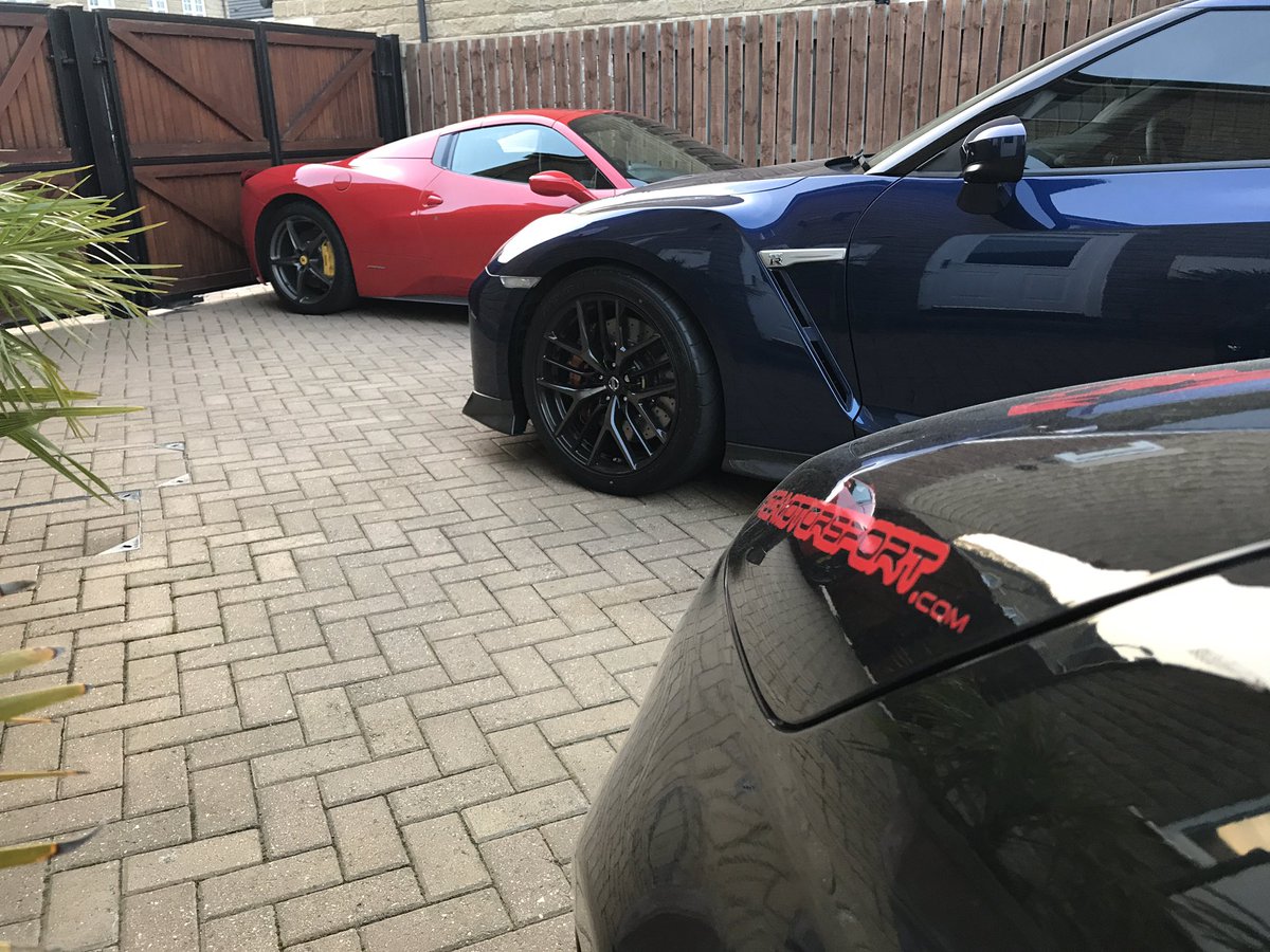 jonsanderstd's tweet image. A tasty trio! #458 #GTR