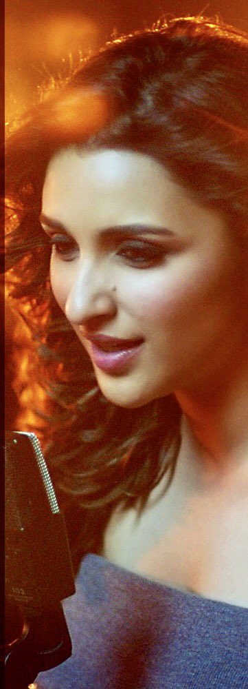 HemantSanganee's tweet photo. Just Loved @ParineetiChopra as @MeriPyaariBindu @yrf #ABornNatural #Sailingthrough with @ayushmannk #BublaRoy #SpotOn (3.5 Stars ***) #Enjoy https://t.co/IC9AdNhPP5