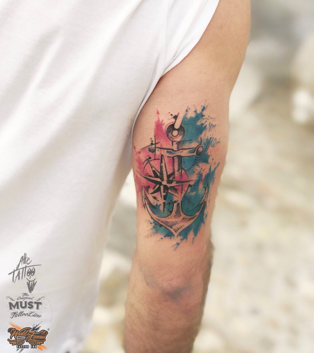 AlleTattoo's tweet photo. Tatuaggio #autoctono #ancora e #bussola di mare fatto a #vieste #viesteinktattoo #boats #drydock #sandbar #meeting #everyone #islandlife https://t.co/SnawDmWczI