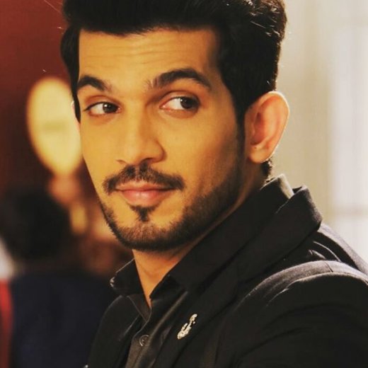 FanBijlani's tweet photo. U are the most handsome men   , i saw https://t.co/cjDaMmezyD
