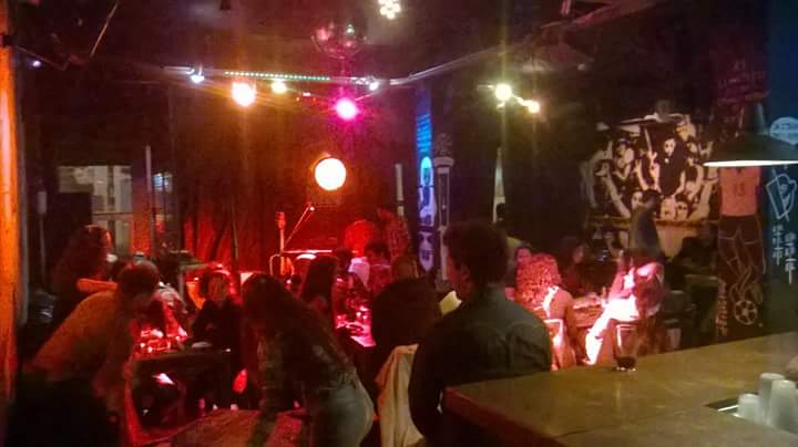 bandaexoficial's tweet photo. Divina noche se vivió en @BluzzBar junto a @matuzorock . SE LLENÓ!!!✌ GRACIAS A TODOS LOS QUE ACOMPAÑARON!! #ex_ https://t.co/5tLk3owHfb