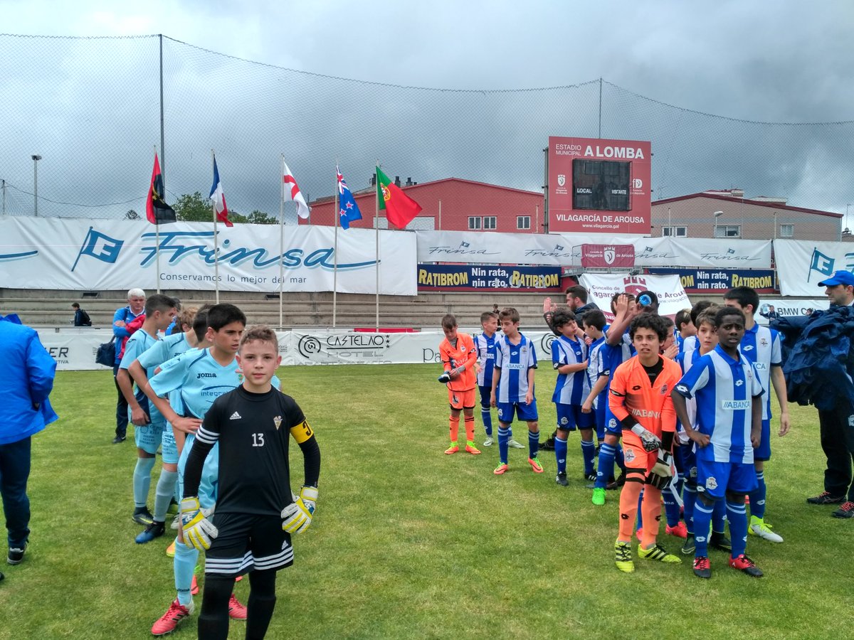 SigueiroXOroso's tweet photo. XXII AROUSA F7 | 2° xornada

Alevín 3-1 RC Deportivo 
Grandísimo partido. Humildade, traballo e a seguir! https://t.co/BWboCGkvID