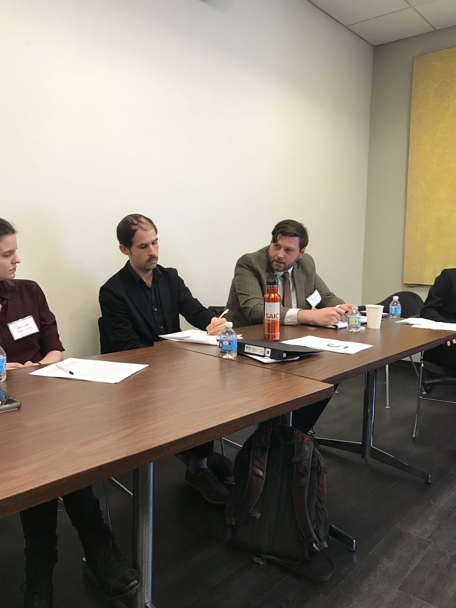 e_turiano's tweet photo. Thoughtful comments from @jnblanton on three excellent papers on early Am. slave life @GC_CUNY #EARSCON17 #cunyears https://t.co/X4hhnwThQj