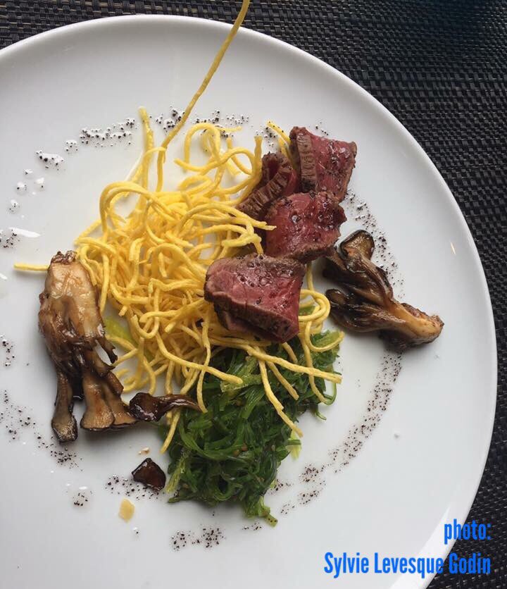 Simplicité + aliments frais 💙🇵🇹🍴 #VieuxMontreal #438McGill #HelenaLoureiro