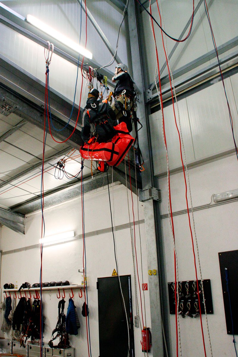 Skylotec's tweet photo. #IRATA course at our VRC! #safetyfirst #fallprotection #ropeaccess https://t.co/8hiGRz0NUo