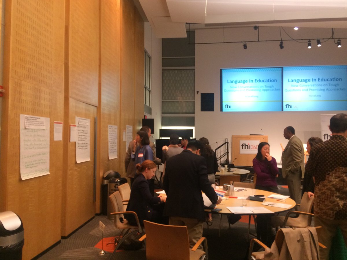 joyxcheng's tweet image. Enriching discussions and gallery walks to crowd source lang questions and solutions @fhi360 #LocalLang