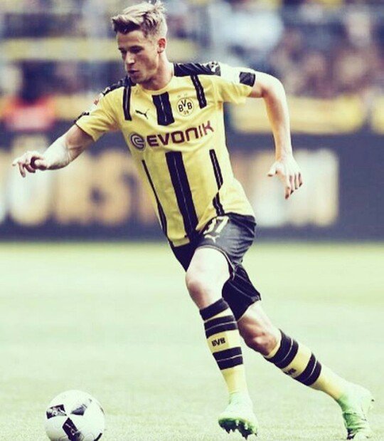 Happy Birthday Erik Durm   