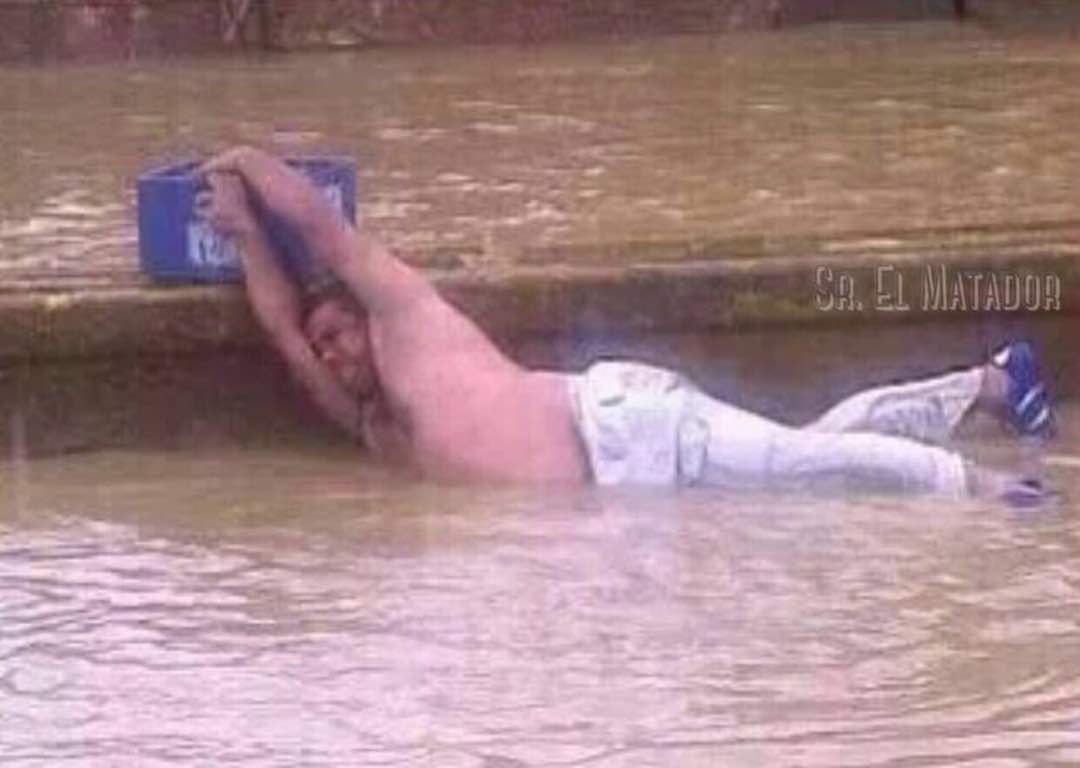 eavillalobos's tweet photo. Mientras tanto los que iban a salir a bonchar hoy en Maracaibo... https://t.co/iHqRjjCCZQ