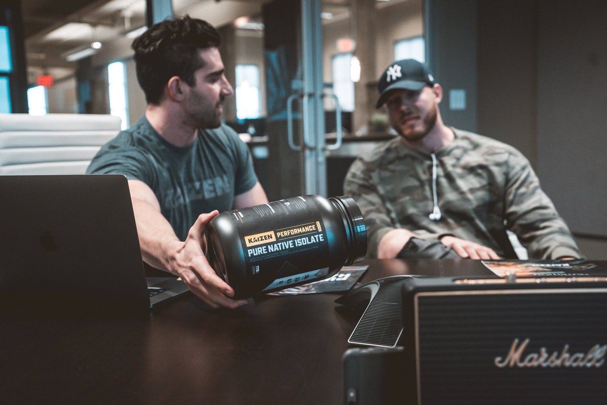 coreyswiergosz's tweet photo. #supplement talk with my good friend Justin Faith from Edge Abby @KaizenCanada #nativewhey https://t.co/pzbIz8BPqs