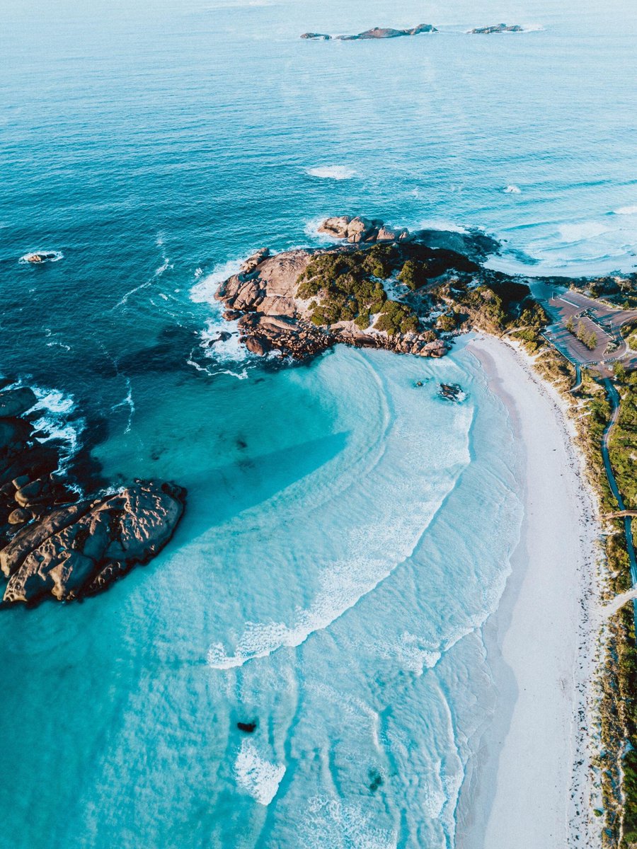 earthescope's tweet photo. Beautifully blue water at Twilight Beach, Esperance, Western Australia https://t.co/r2e9cW7Kja
