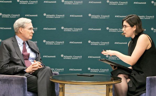 AC_TRprogram's tweet photo. Basinda #ACsummit : İki ABD'li uzmandan ülkelerine eleştiri @FredericHof & Steve Hadley - @Nalan_Kocak https://t.co/P8y8CHj0Vs https://t.co/l3fLsf5hOS