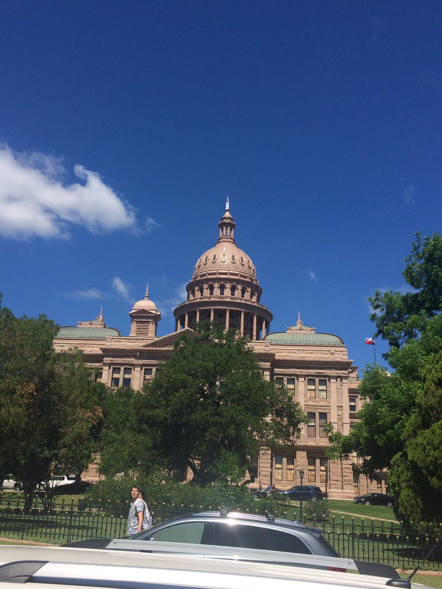 SHSTrack2017's tweet photo. @saginawhstx @emsisdathletics @EMSISD Saginaw track taking in the State Capital https://t.co/JaHGE7UtcX