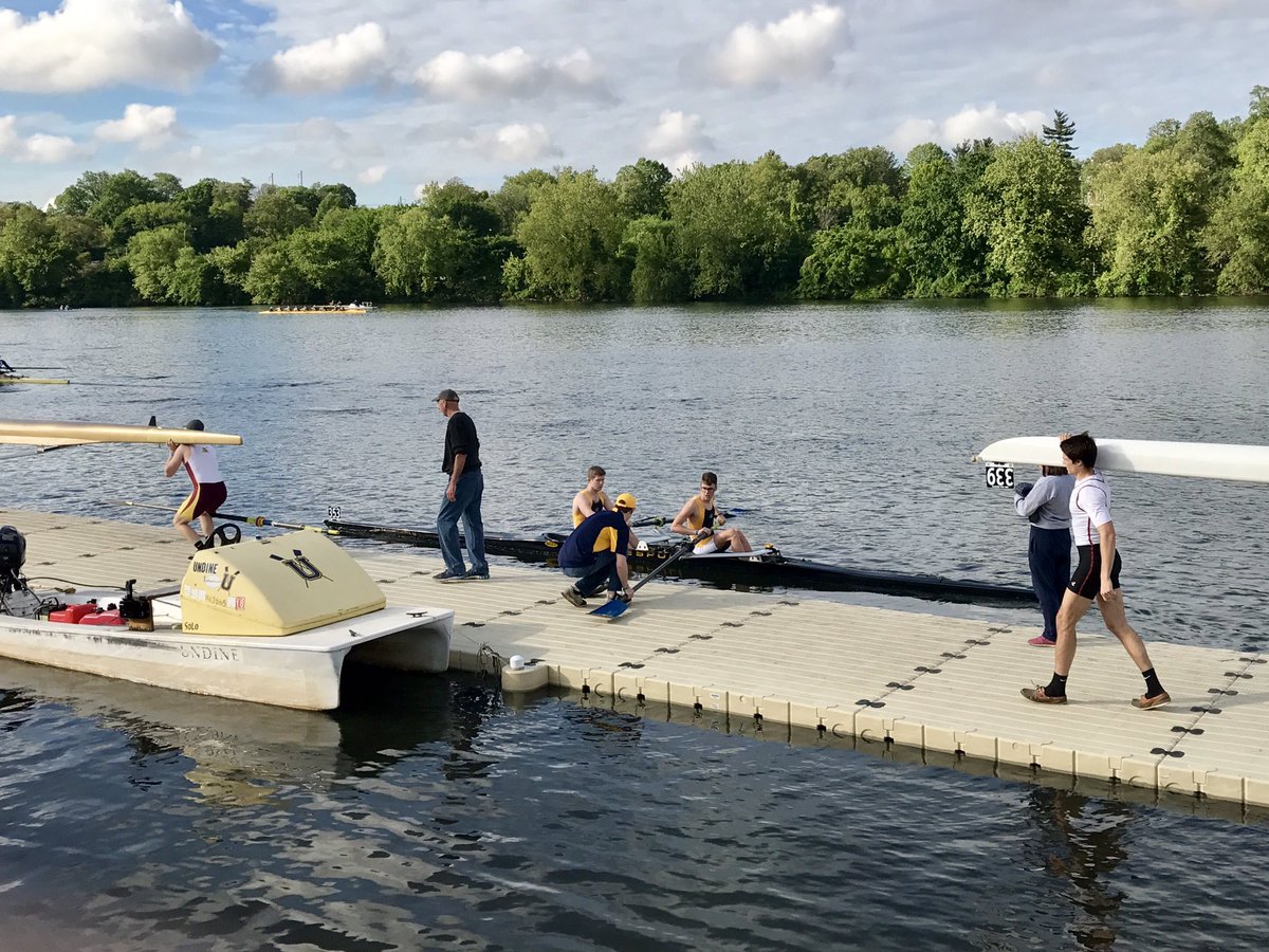 It's a beautiful morning at the <a href="/DadVailR/">Jefferson Dad Vail Regatta</a> ... first up, Men's Pair. Let's go boys! ☀️