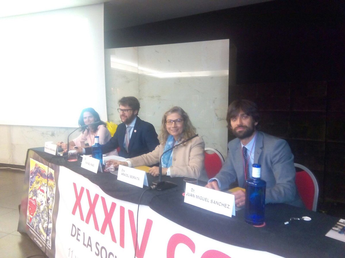 SVCardio's tweet photo. #SVC17:mesa #cardiodeportiva Dra Boraita Dra Masiá @rasocardio y @jumisag. https://t.co/Iyhm4toDpq