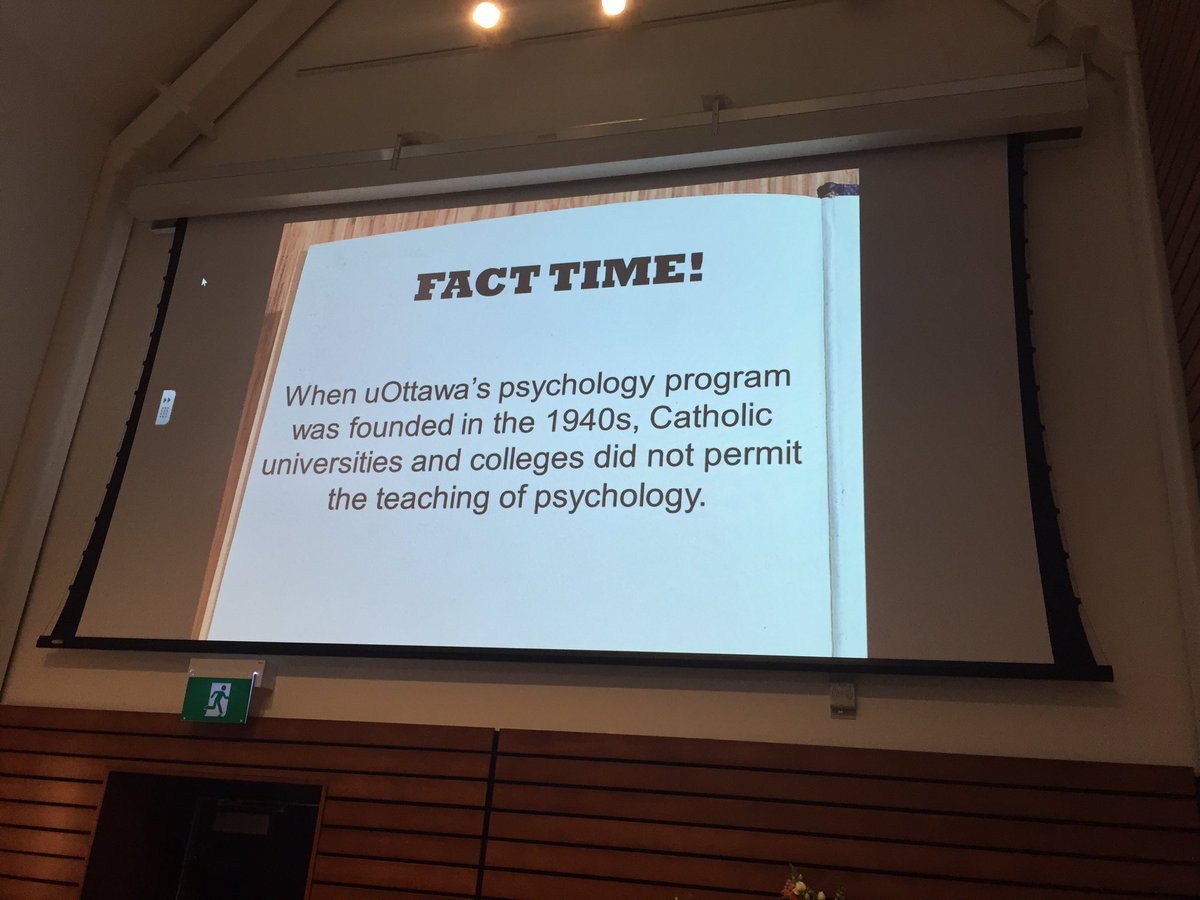 Célébration 75eme anniversaire <a href="/uOttawaAlumni/">Diplômés uOttawa Alumni</a> organisée par les étudiants de l'École de psychologie <a href="/uOttawaFSS/">Social Sciences Sociales</a> #Merci