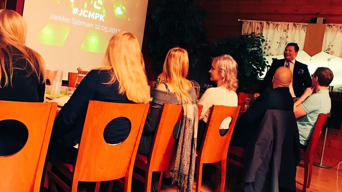 N Y T pitäisi twiitata? #JCIPori #Raumalla 🙏🏻 Maailman parhaassa koulutuksessa! #jcmpk <a href="/j_sjoman/">Jarkko Sjöman</a>