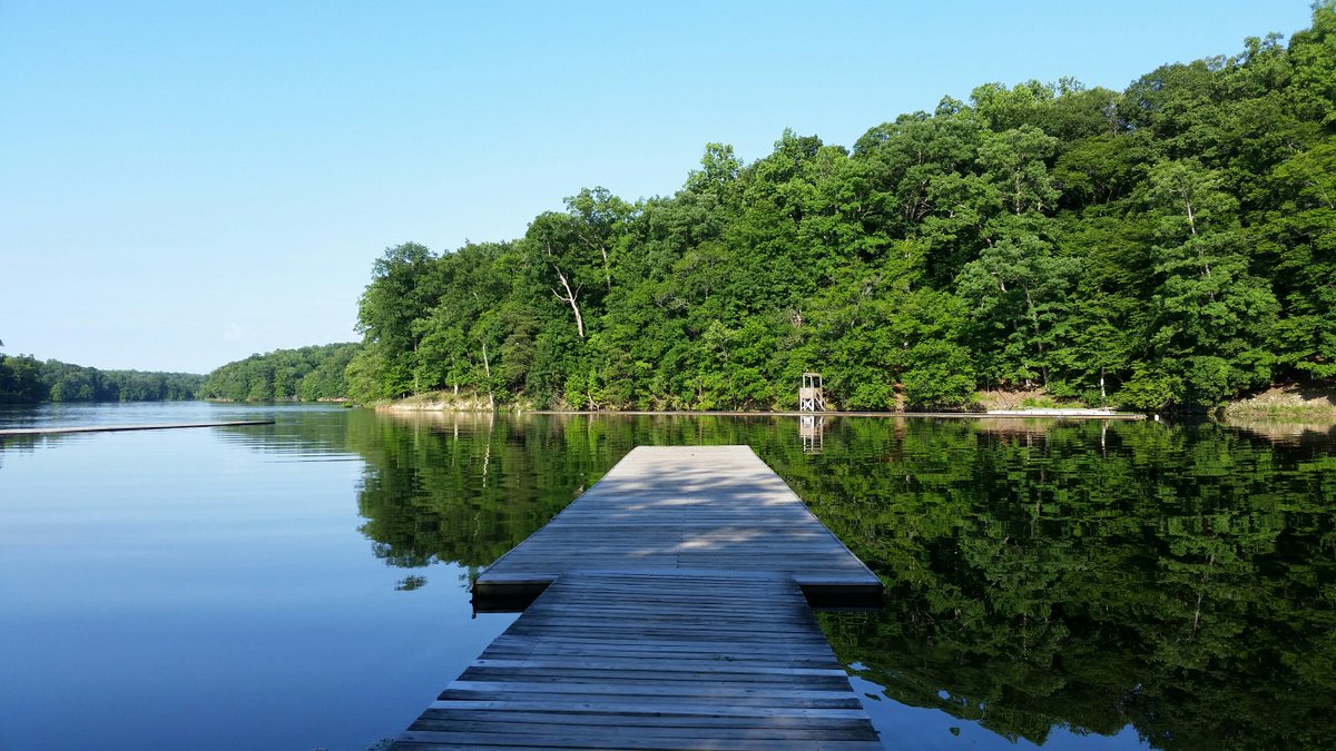 Learn to Scull with Sandy Run Scullers!  Eight lessons per session.  Sign up now!