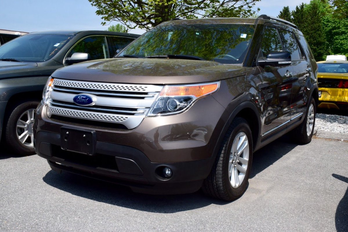 StolerFord's tweet photo. Check out this Pre-Owned
2015 Ford Explorer XLT
3.5L V6 Cylinder Engine
A/T 12279 miles
https://t.co/xxad9UVdQY https://t.co/Ec8syVBqT0