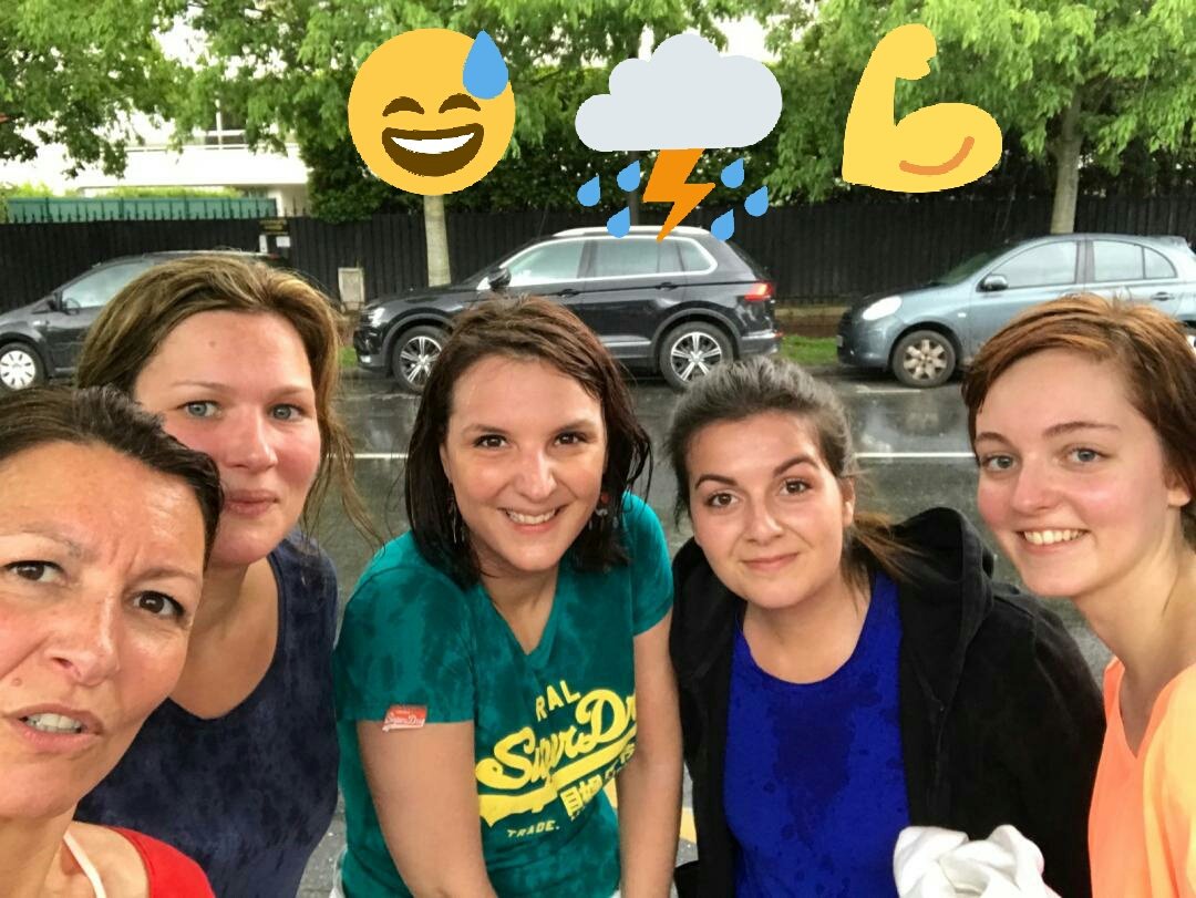 VuillinM's tweet photo. Entraînement intensif à Boulogne pour être prêt le jour J @Synergie @RunatWork 
#DGC #entraînement #pluie https://t.co/UQA2guFM2K