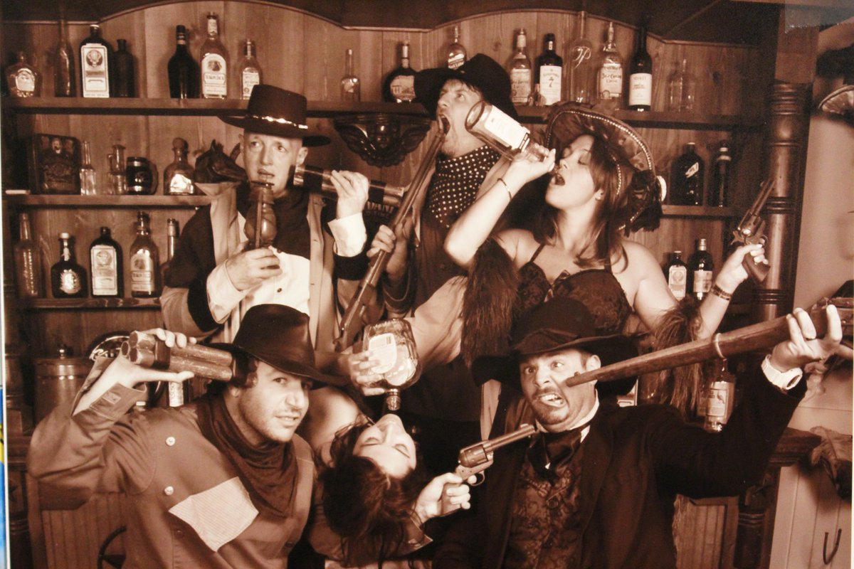 PrestonSteve933's tweet image. Welcome #TheHistorian to the P&amp;amp;S Show.
Thanks for sharing your historical revelations and giving us a reason to use this photo on the reg.