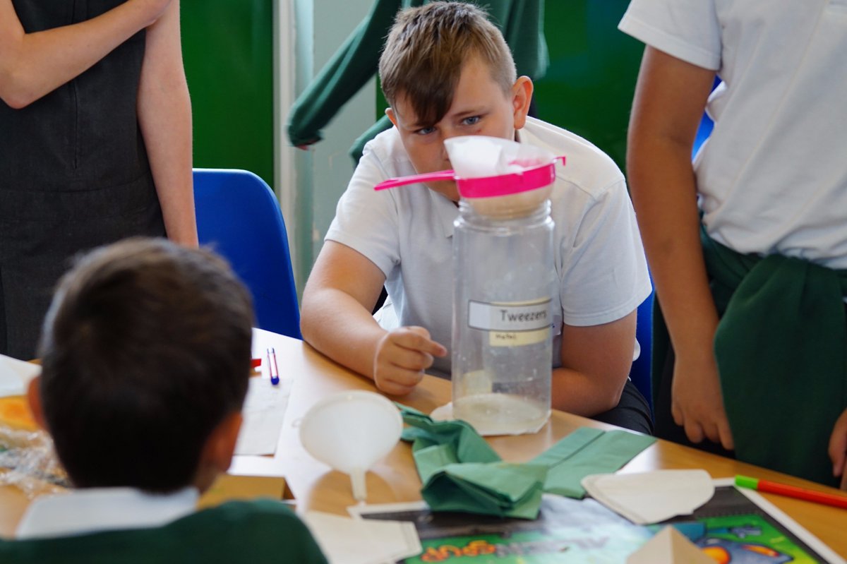 BaderUKS2's tweet photo. Y6 enjoyed their first SATs-free day today! #scienceinvestigation #art #flanimals https://t.co/0jApNrwBiV