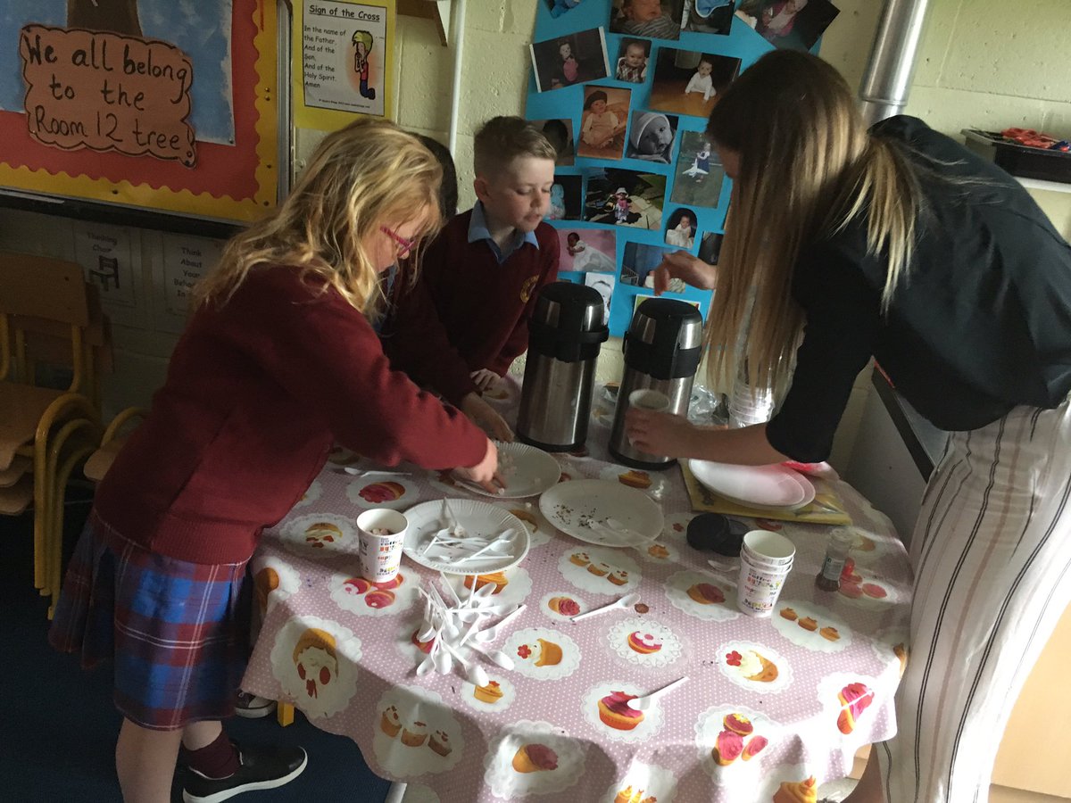 Room12Cronans's tweet photo. Ms. Howard taught us a poem today about the perfect cup of hot chocolate. As a treat we made it and are enjoying it before our big day!🤗 https://t.co/avbKyRO1bG