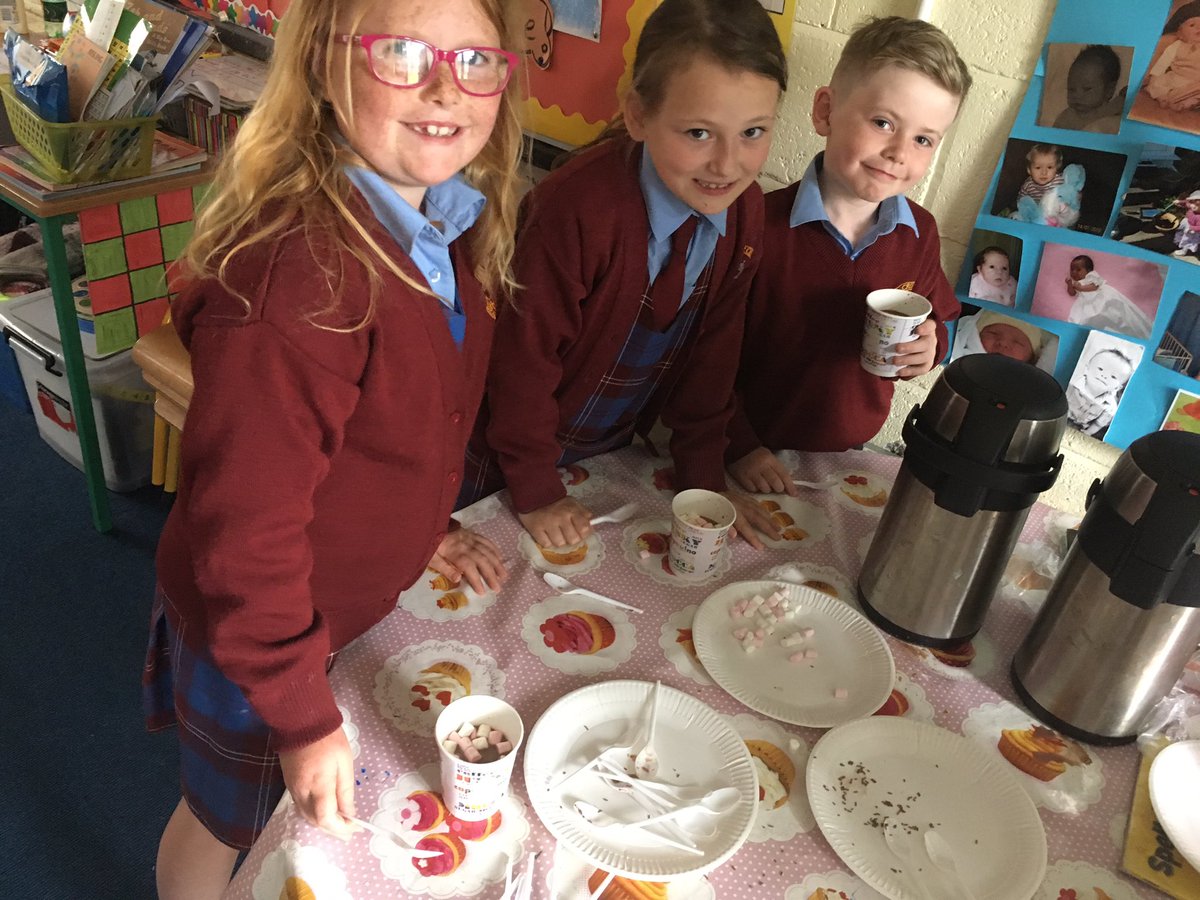 Room12Cronans's tweet photo. Ms. Howard taught us a poem today about the perfect cup of hot chocolate. As a treat we made it and are enjoying it before our big day!🤗 https://t.co/avbKyRO1bG