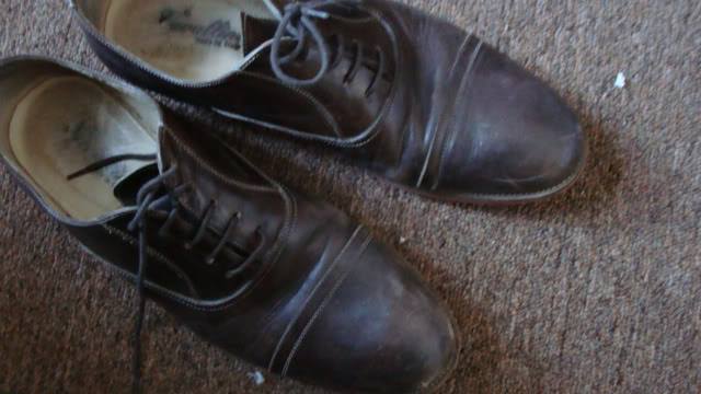 NEPAShoeShine's tweet photo. Your mom deserves the best so don't see her this weekend with shabby looking shoes. Get a shine from Vince today! #nepashoeshine https://t.co/K1cCZXVb3U