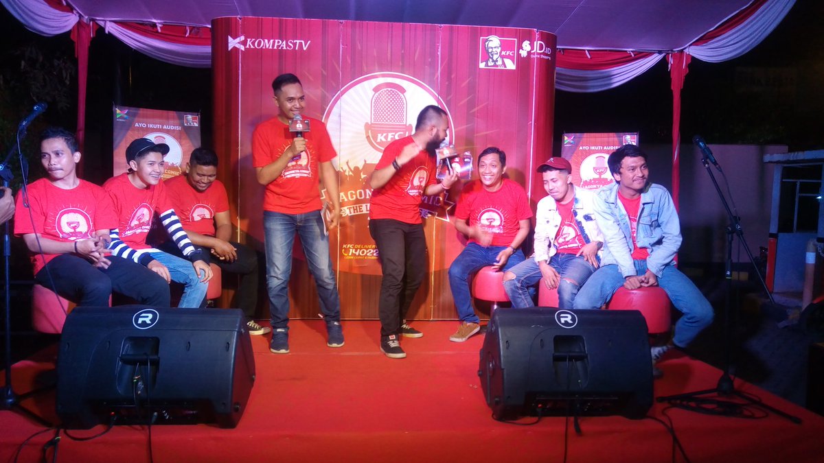 Keenam finalis #KFCJagonyaComic Surabaya sudah tampil dengan materi andalan mereka. Siapakah yang lolos dua besar?!