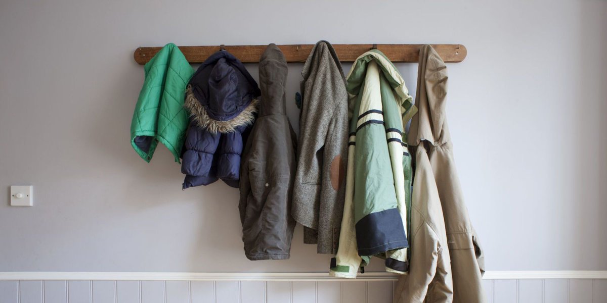 countrylivinguk's tweet photo. 14 mistakes not to make after you've decluttered your home
 https://t.co/lGKO7yrdy7 https://t.co/m0IZlrDw0s