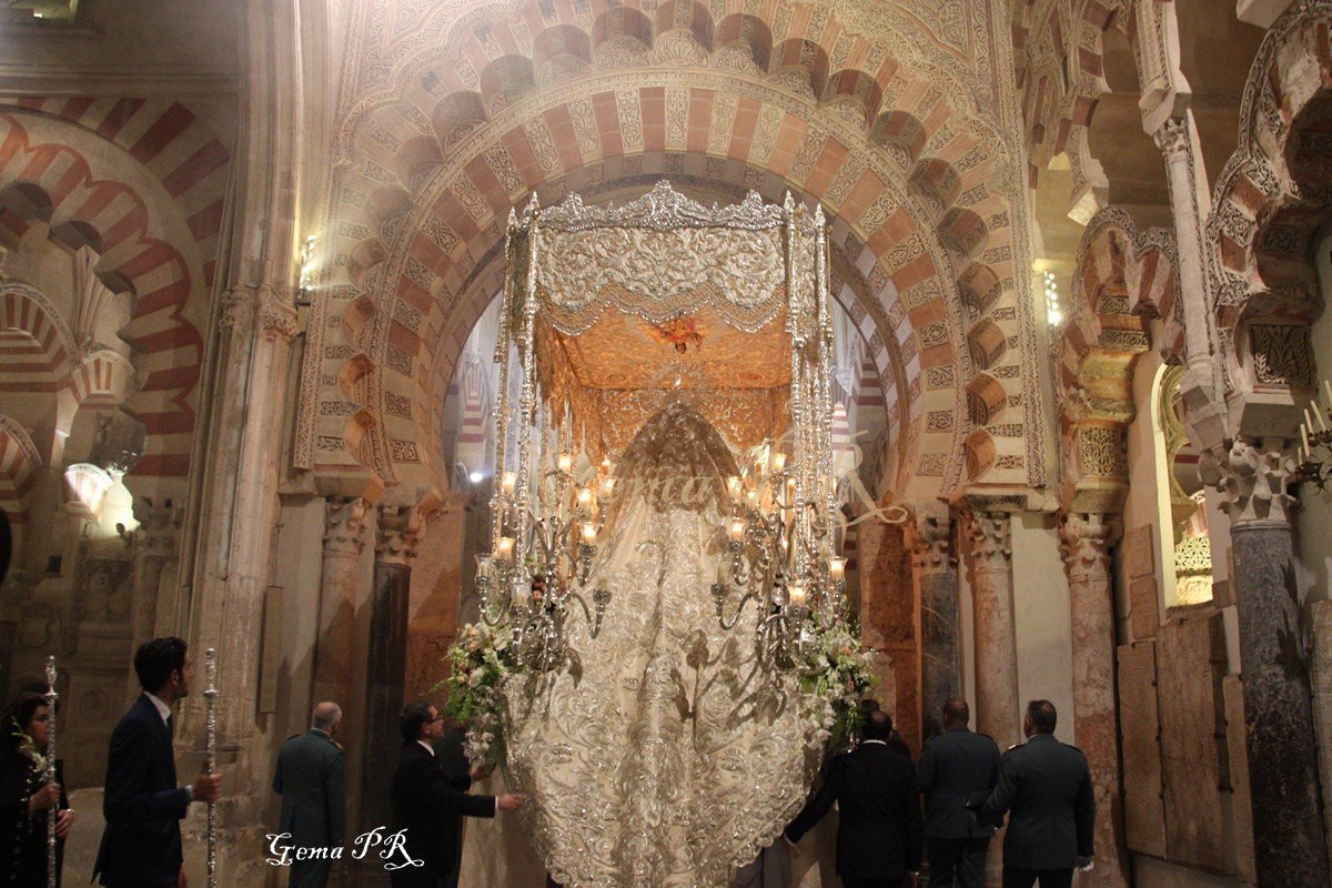 El asalto a la Catedral 2.0: El Ayuntamiento de Córdoba acaba de constituir la comisión que pretende que la… dlvr.it/P7F6m0